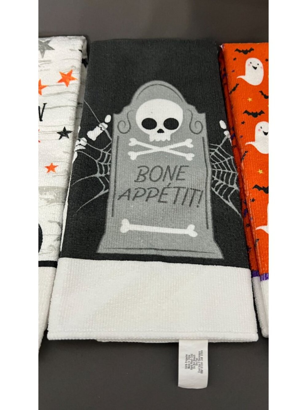 Set Of 3 Halloween-Themed Kitchen Towels - Pumpkins Tombstone Ghosts - Festive D - Picture 3 of 4